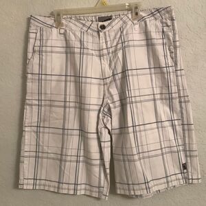 Vans Cotton Plaid White Gray Men’s Shorts Size 38